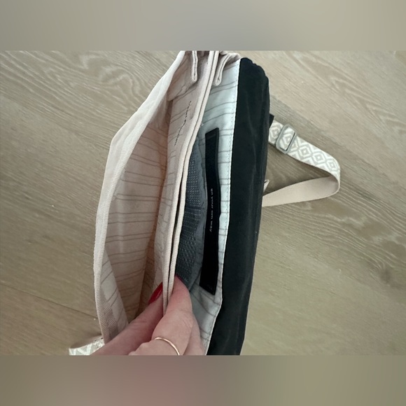 Lululemon Party Om Bag | Grain / Deep Coal / Angel Wing - Picture 9 of 12